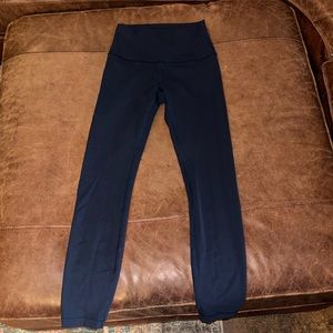 Navy lululemon wunder under. Size 4, length 28.